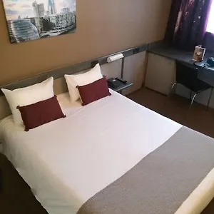 3* Hotel Gratte-ciel Ariana